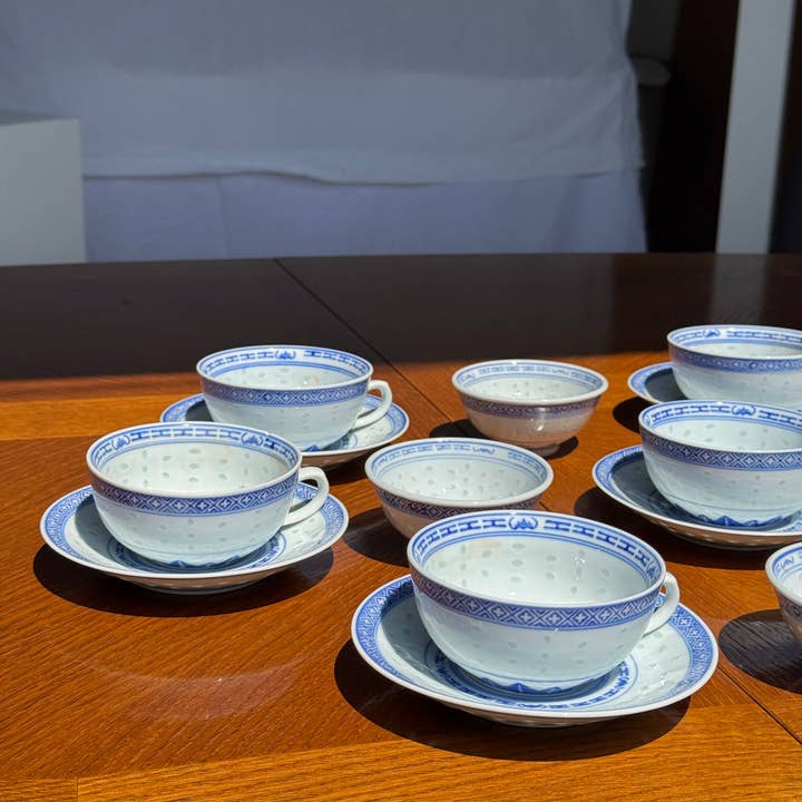 Office Objets - Wholesale Tea Set - Small Chinese tea set with 6 cups and saucers12