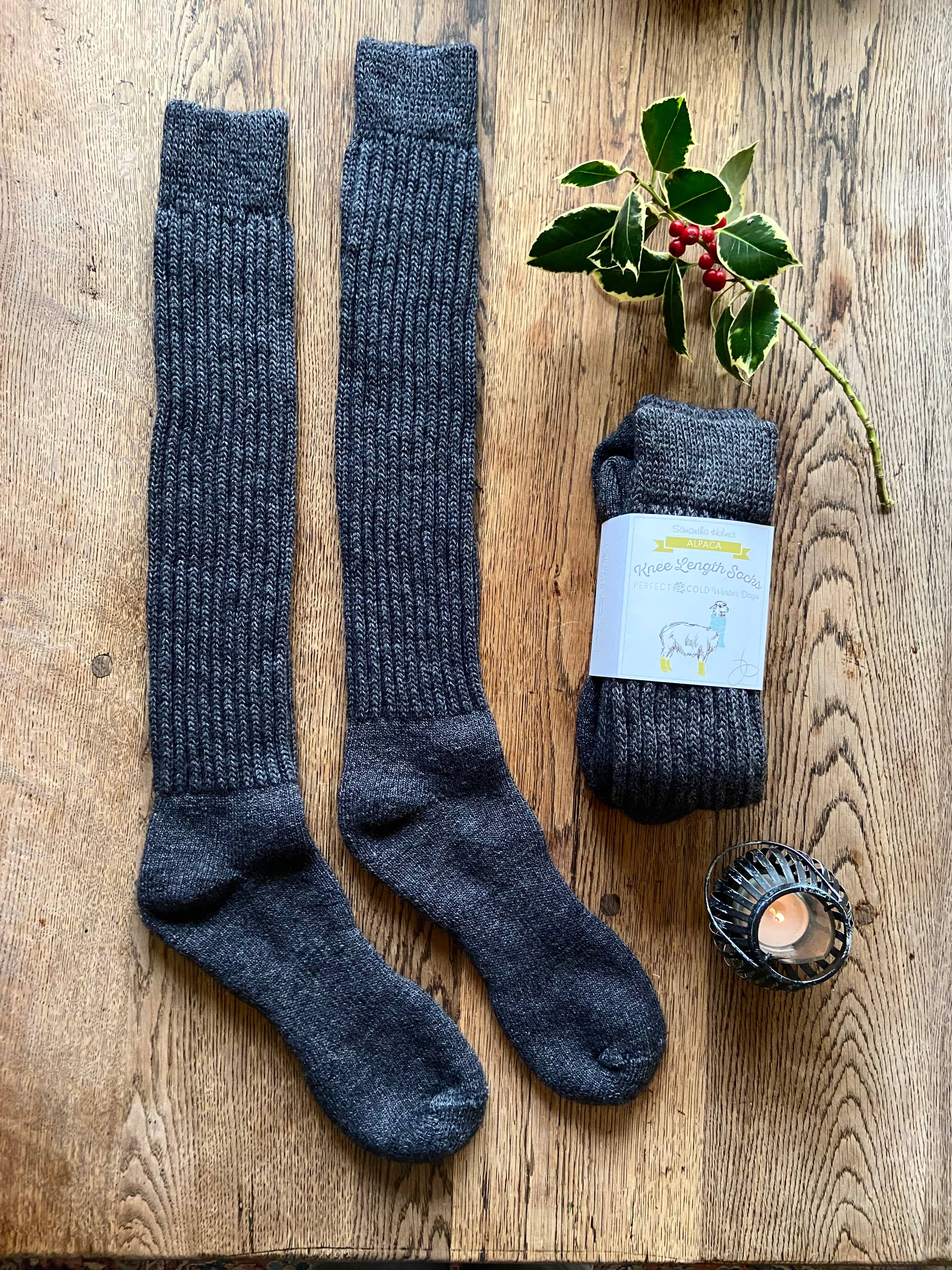 Samantha Holmes Alpaca Clothing and Gifts – Großhandel Socken – Damen – Damen Super Lange Alpaka Grobstrick-Rippensocken UK 4-8 US 6-5-102