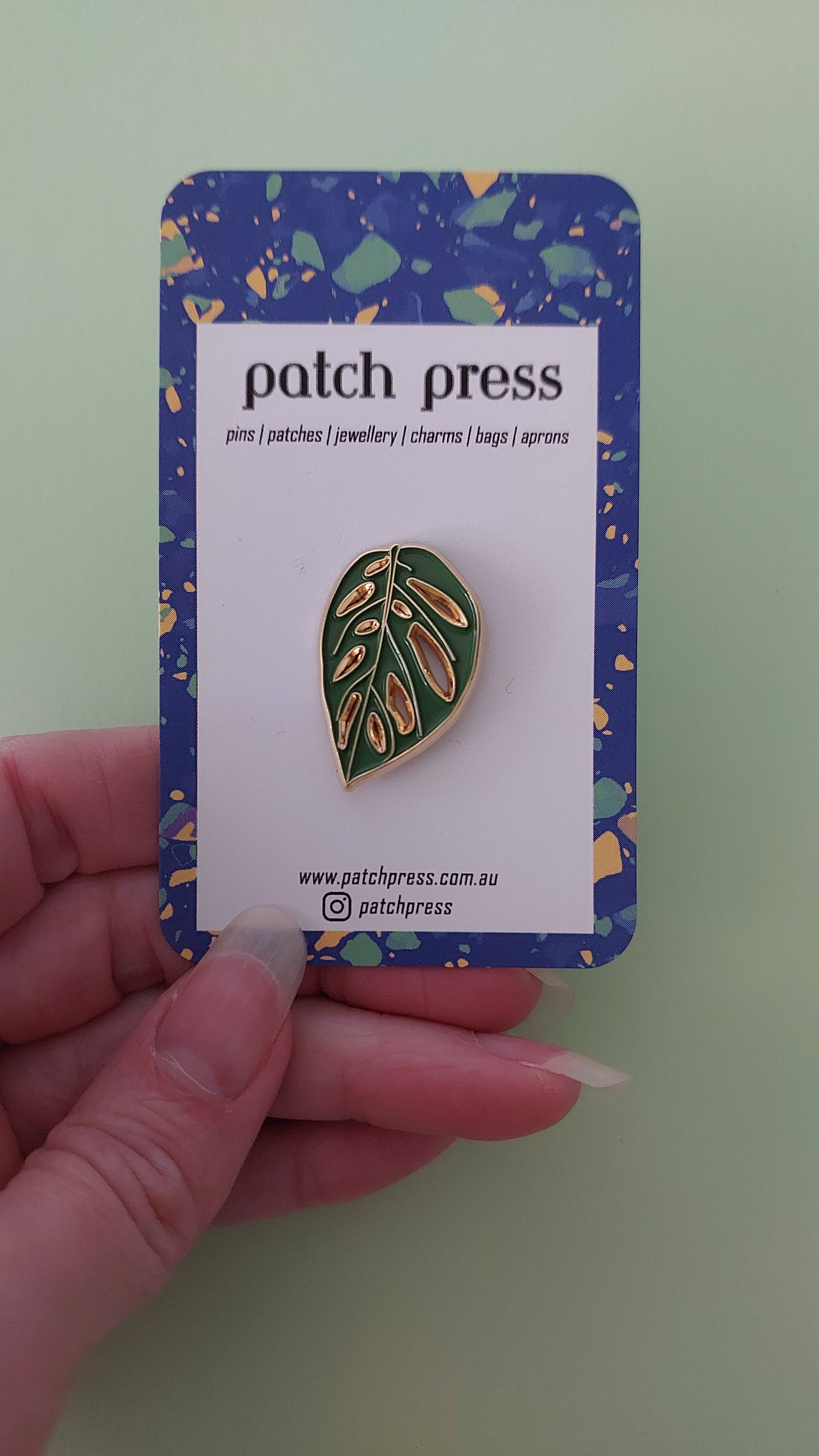 Patch Press - Wholesale Lapel Pin/Button - Monstera Adansonii swiss cheese plant Enamel Pin2