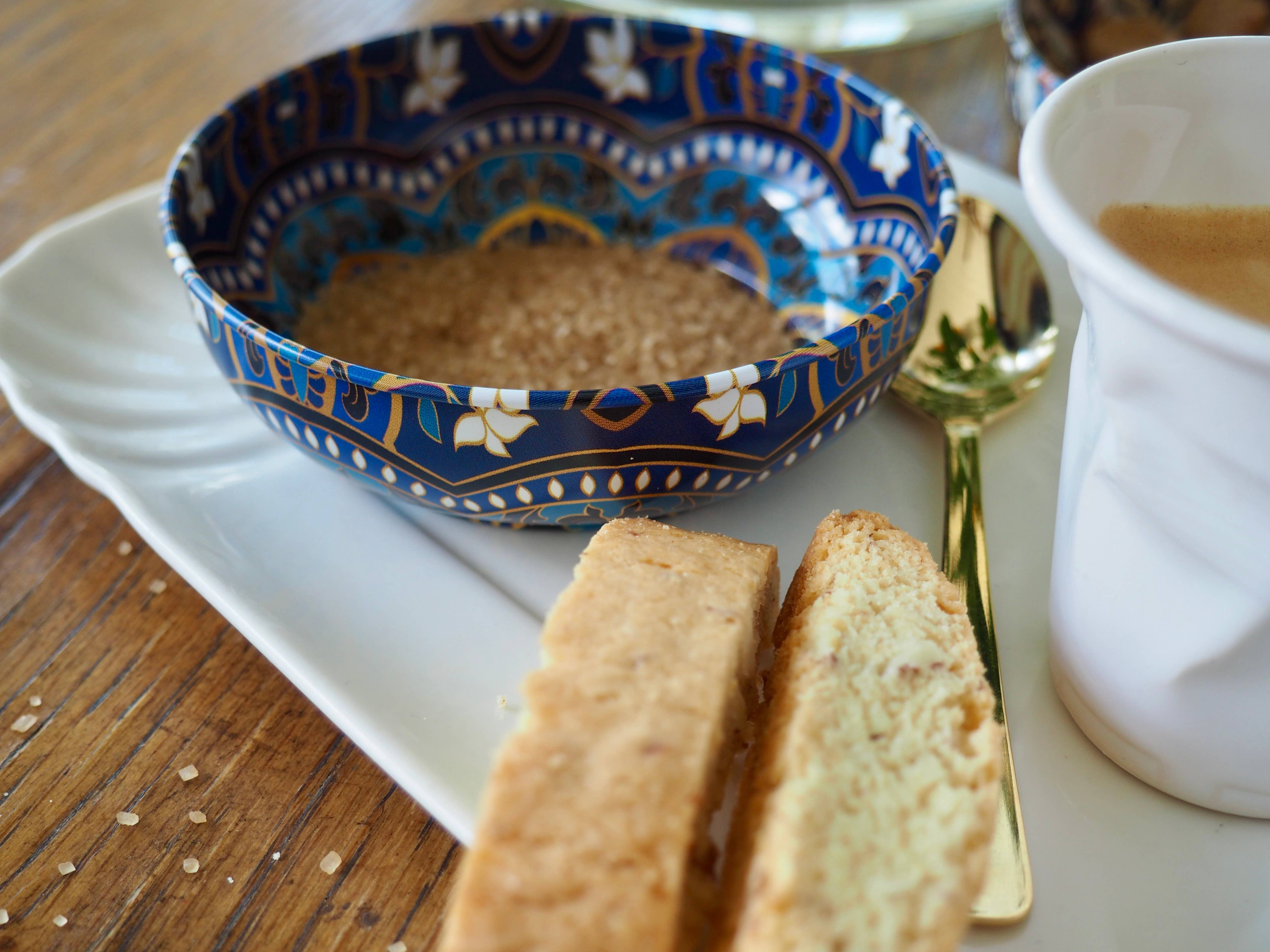 Esthetic Living - Wholesale Decorative Plate/Dish/Bowl - Metal Bowl - Dilara - Small 1