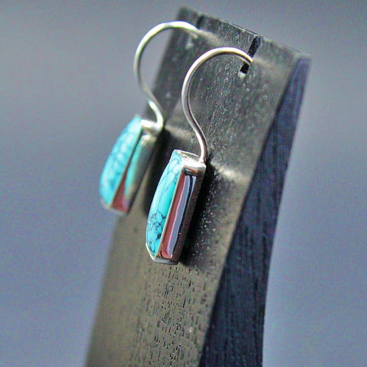 LA MAR - Wholesale Dangle Earrings - TURQUESA earrings with silver-plated design3
