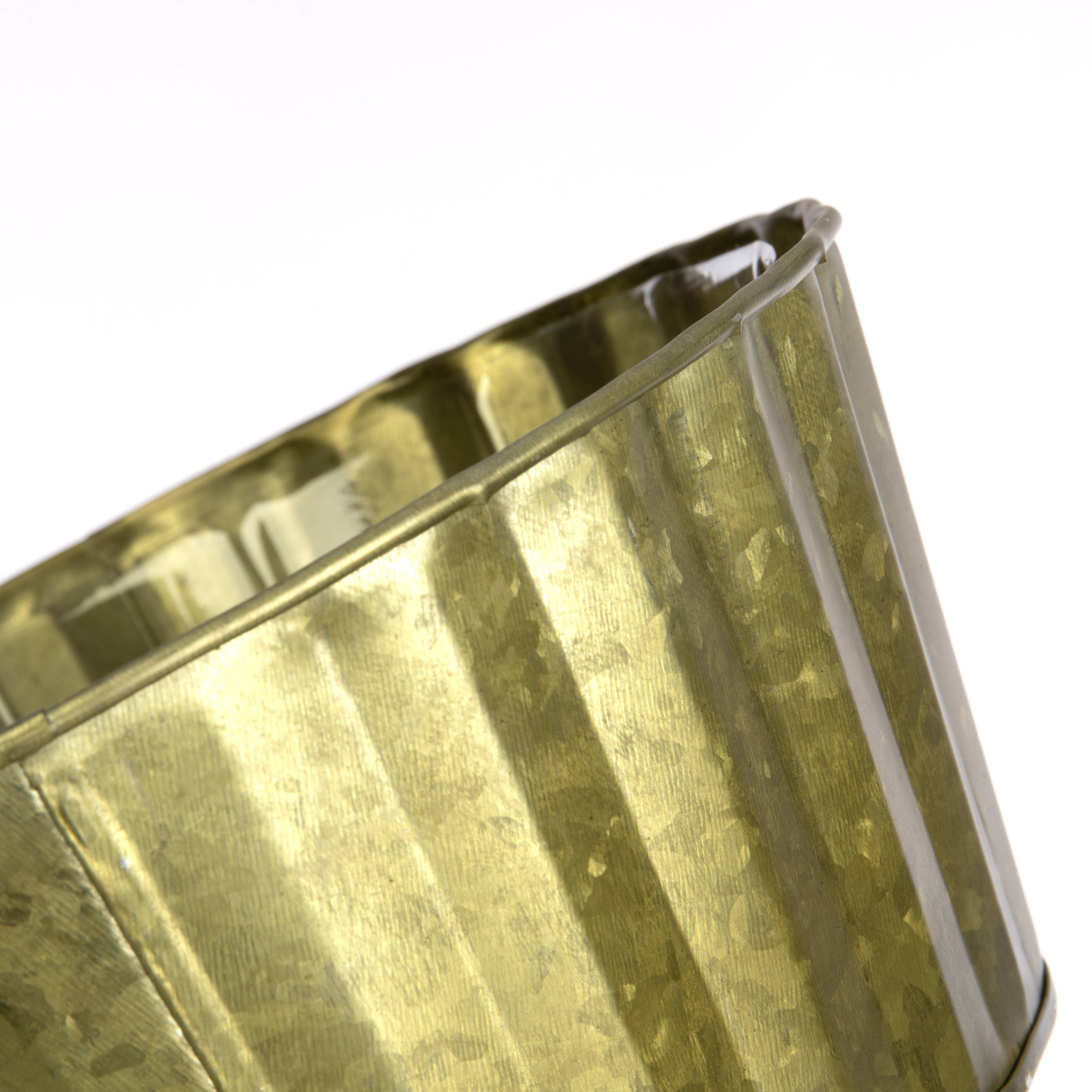 Willow Group - Wholesale Plant Pot - RD TIN PLANTER-VERDIGRIS3