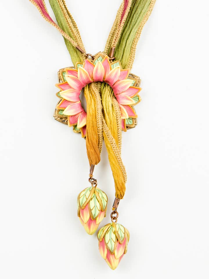 Blütenblattschieber Lariat - Dahlia Daze für den Großhandel von Petal Pushers by Janet Pitcher