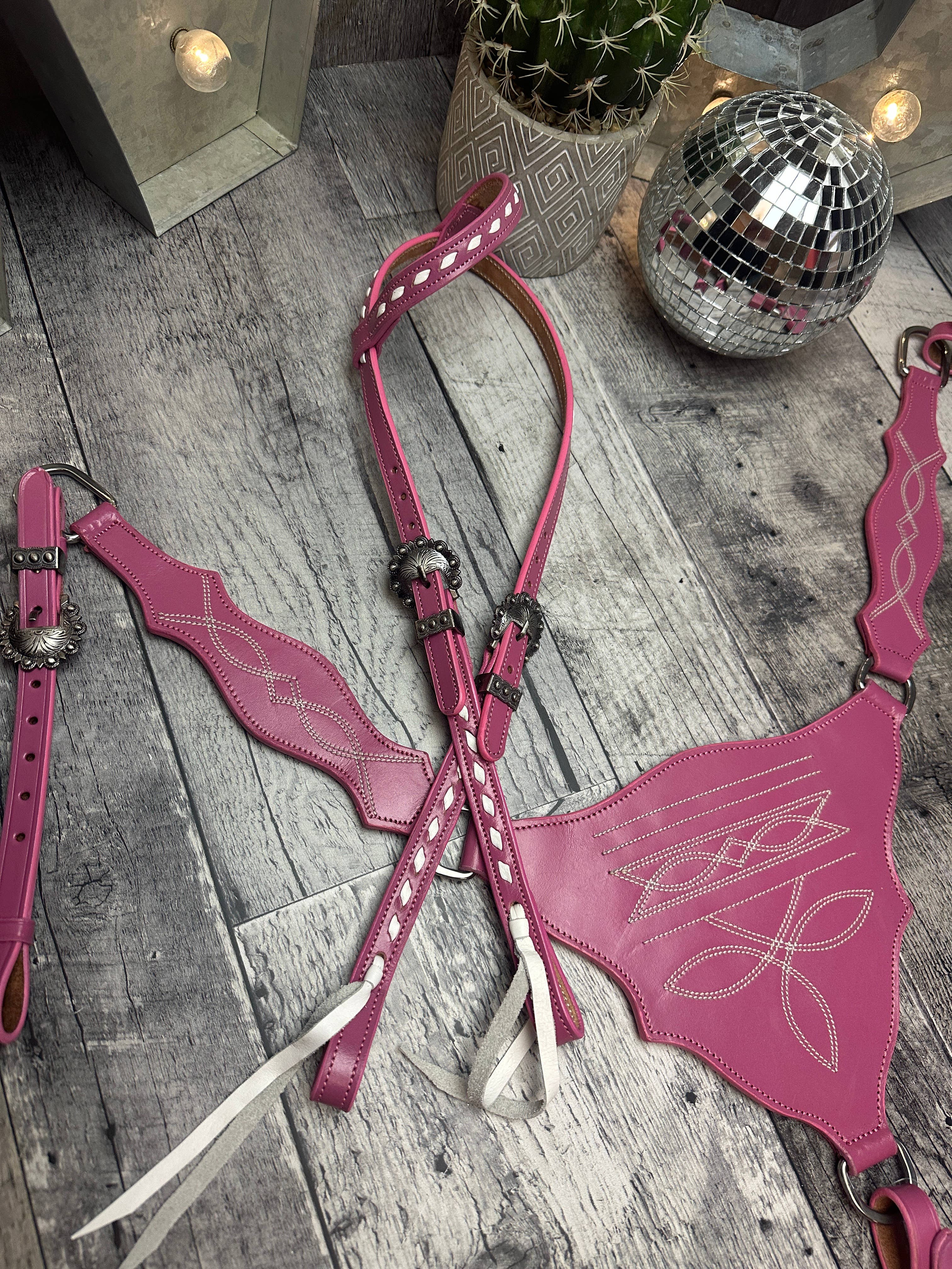 Schulz Equine - Wholesale Horseback Riding Gear - Pink Boot Stitch Headstall and Breast Collar Set9