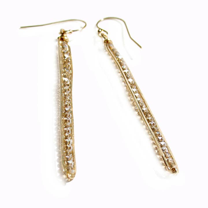 Julie Tuton Jewelry - Venta al por mayor Pendientes colgantes - Pendientes Caviar Stick, tamaño mediano
