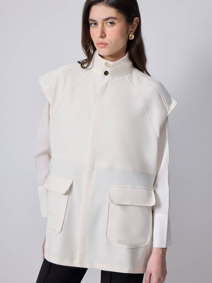 Ekru CREPE VEST WITH POCKETS for wholesale on Faire3