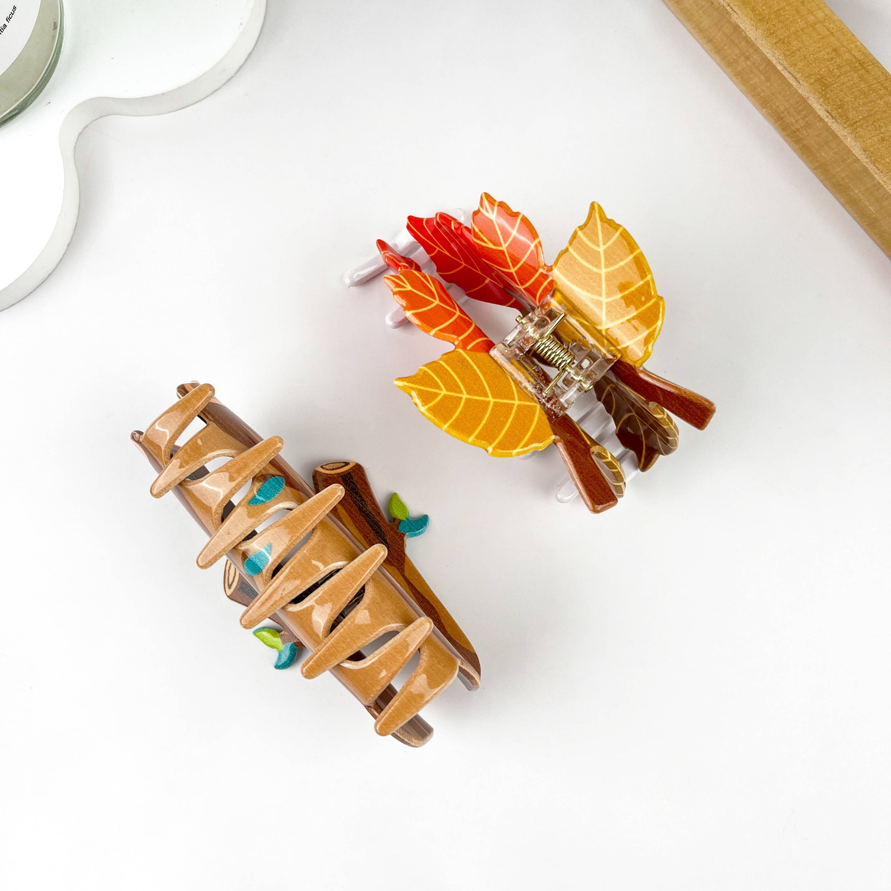 mildstyles – wholesale Hårklämma - Dam – Höst- och vinterhårklämmor i akryl med ekorre- och djurmotiv4