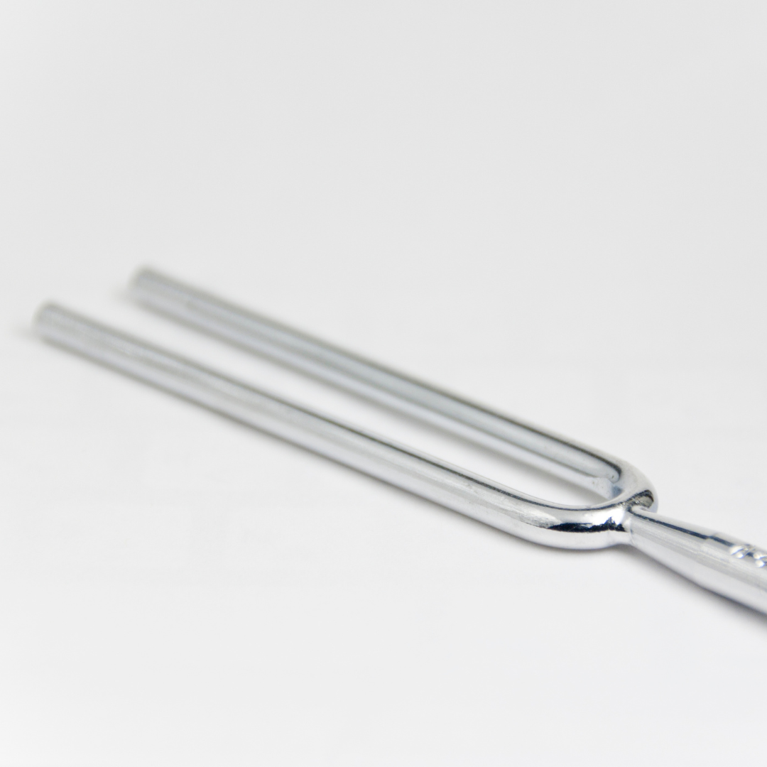 Vairagya Yogashala - Vendita all'ingrosso Attrezzatura per meditazione - Set di 3 Diapason Solfeggio non pesati1