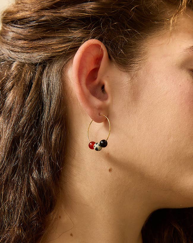 Srta.Bolitas - Vente Boucles d'oreilles pendantes - Boucles d’oreilles Sigur avec perles d’agate noire, jaspe dalmatien et cornaline2