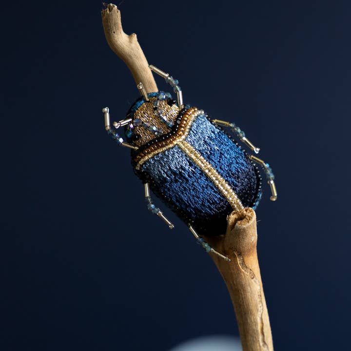 Aéle Paris - Wholesale Brooch - EMBROIDERED BROOCH IN THE SHAPE OF A BEETLE - BARNABY 2