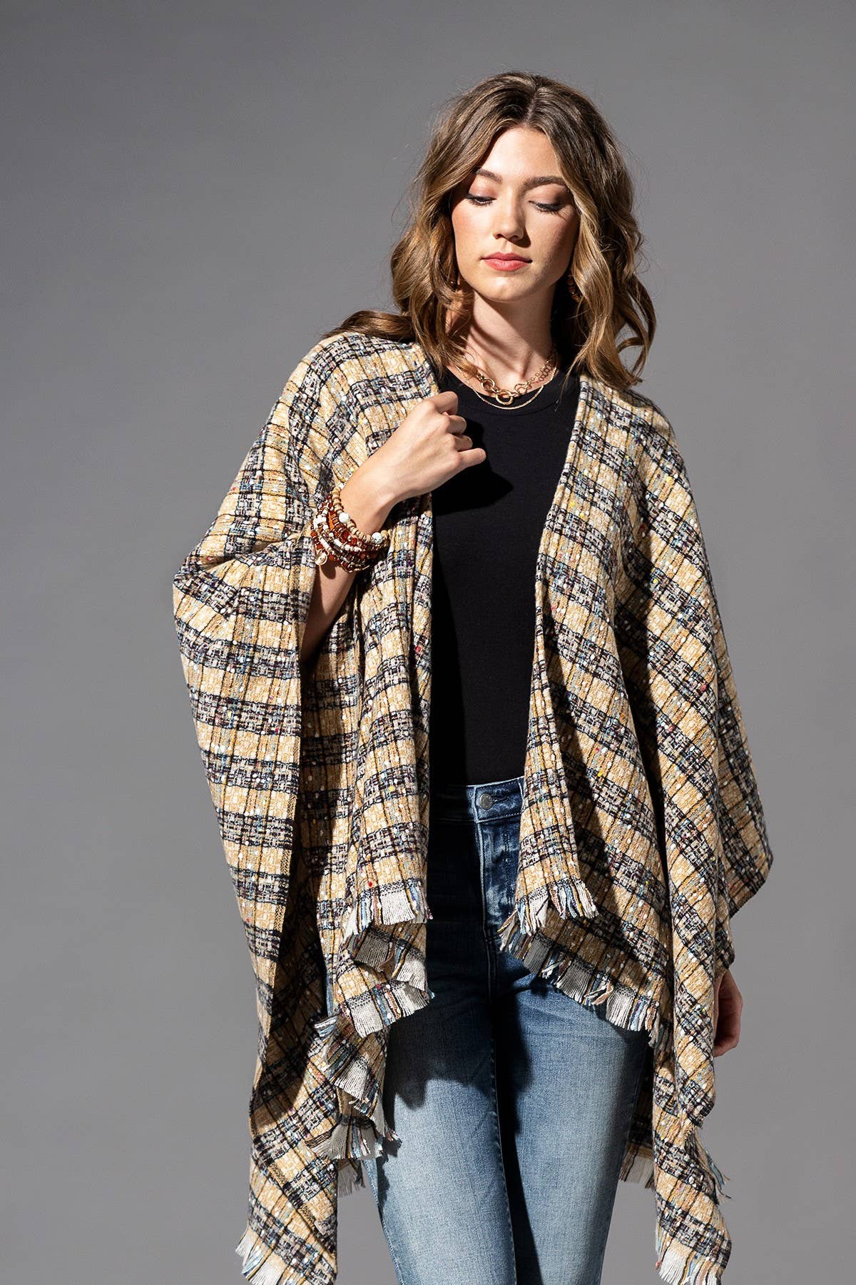 Urbanista Outlet – Engroshandel Kimono - Dame – Plaid Multi Farvemønster Ruana 4