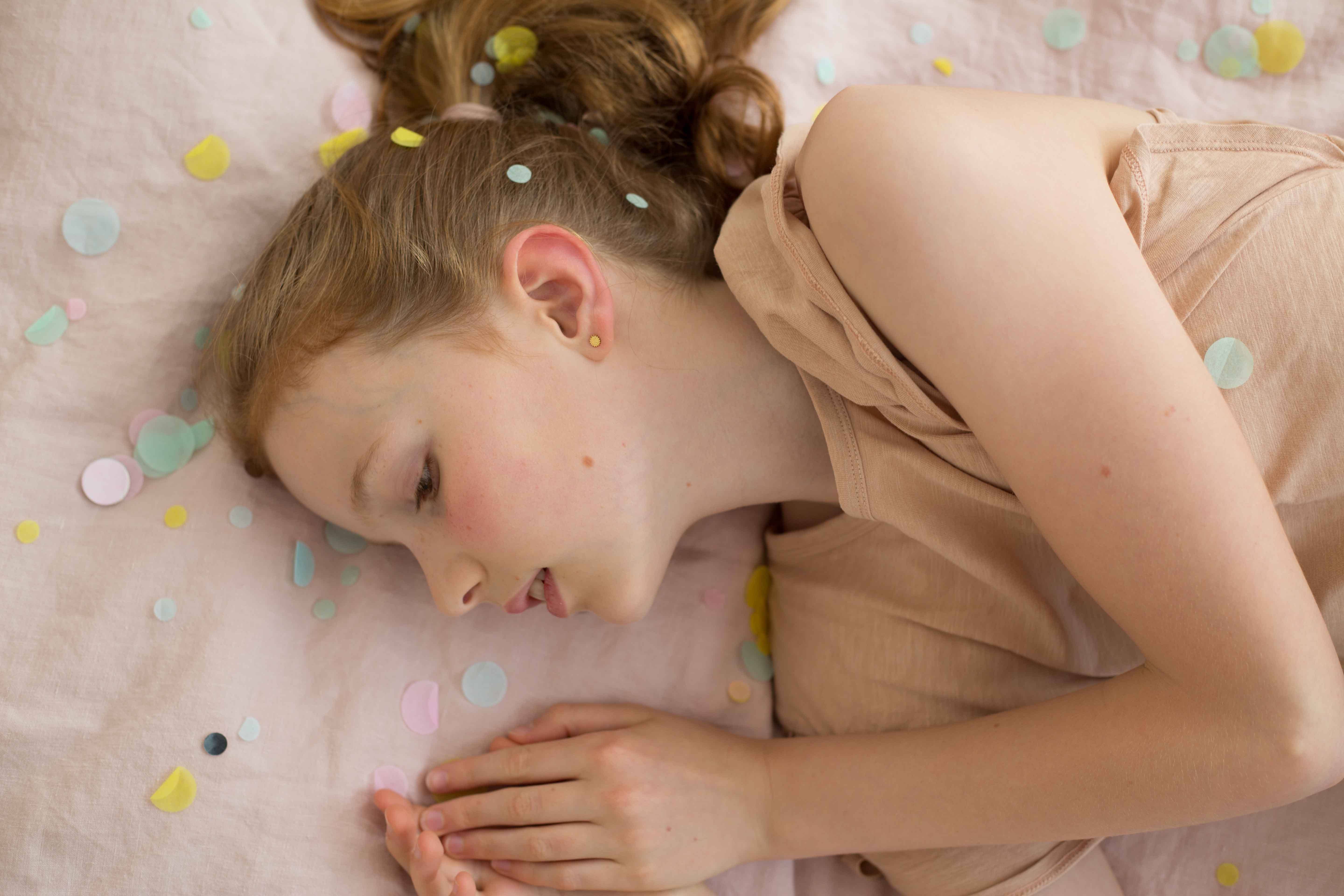 Adorabili - Wholesale Stud/Post Earrings - Daisies4