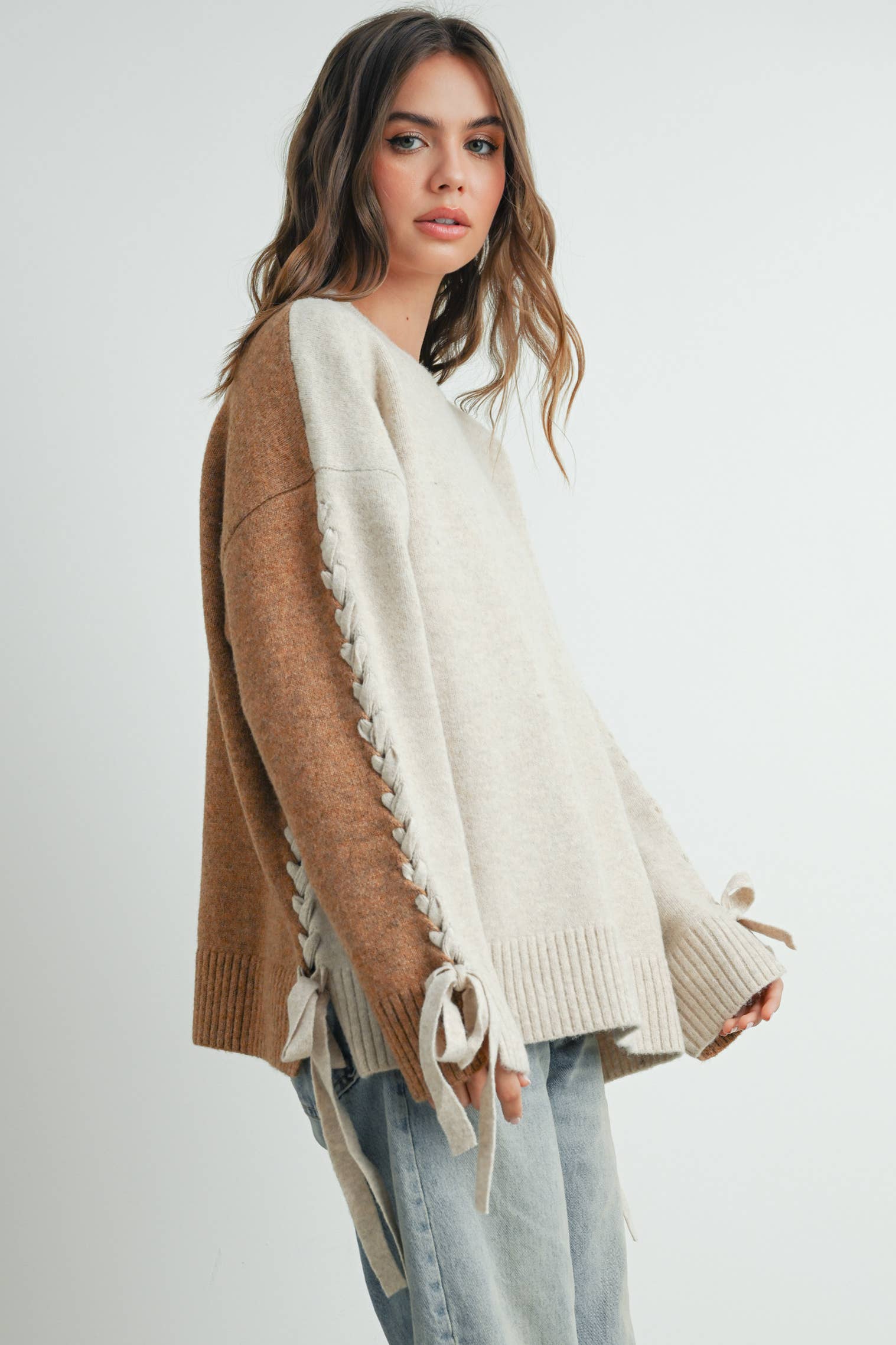 BUTTERMELON - Wholesale Knit Sweater - Women's - Crew Neck Long Sleeve Pullover Sweater - BMW758712