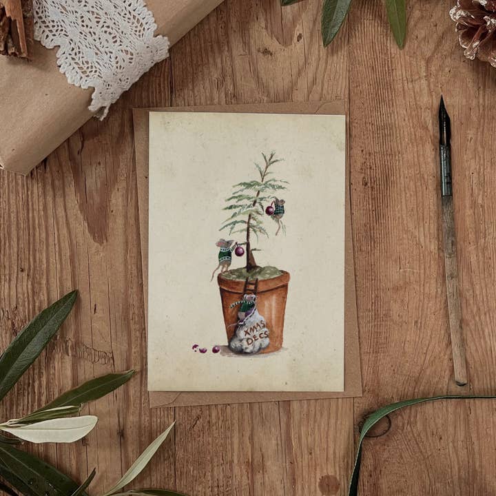Brooke Marie – wholesale Christmas card – Let's Decorate The Tree Mice - Vintage Finish Christmas Card