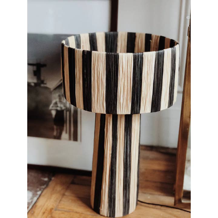 Mikwi - Wholesale Accent/Desk Lamp - Thin Stripes and Natural Raffia lamp, TABLE Raffia LAMPS