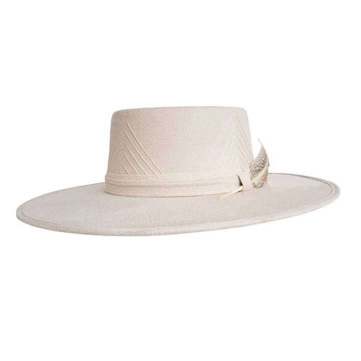 MAX Telescope Crown Dammössa för wholesale av PETRA SAVAGE