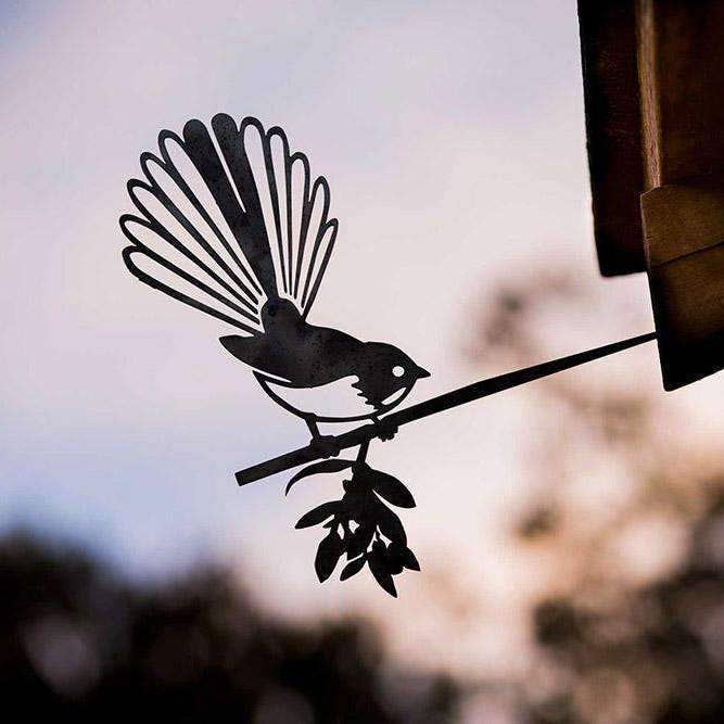 Metalbird - Wholesale Outdoor Ornament/Decor - Fantail (The New Zealand Piwakawaka) Garden art | Gifting
