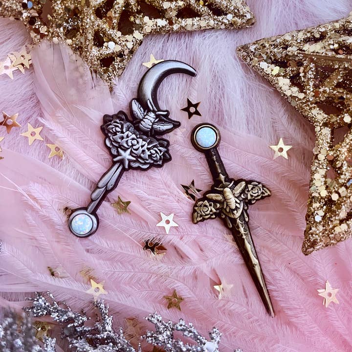 Lilly Baik - Wholesale Lapel Pin/Button - Celestial Bee Magic Wand Opal Lapel Pin4