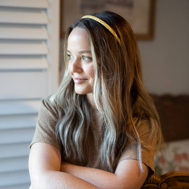 Headbands of Hope | One Purchased One Donated - Wholesale Haarband - Dames - Dunne Solide Haarband - Geel |Tanden Kam Antislip Haarband4