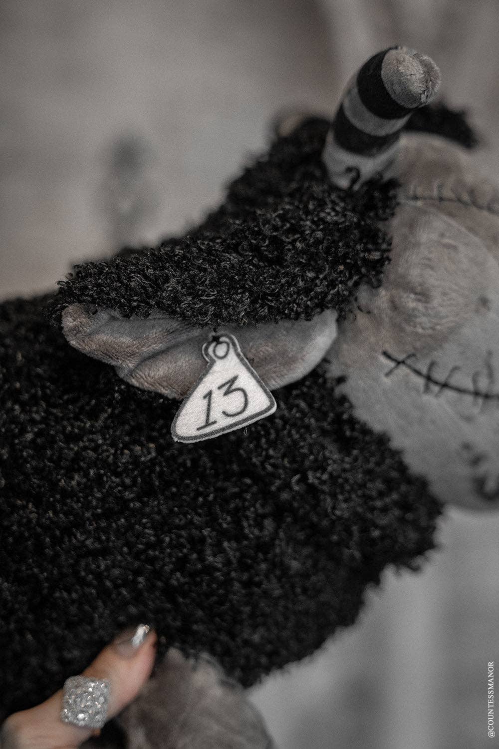 vampirefreaks - Vente Peluche – enfant et bébé - Peluche Mouton Noir de la Famille4