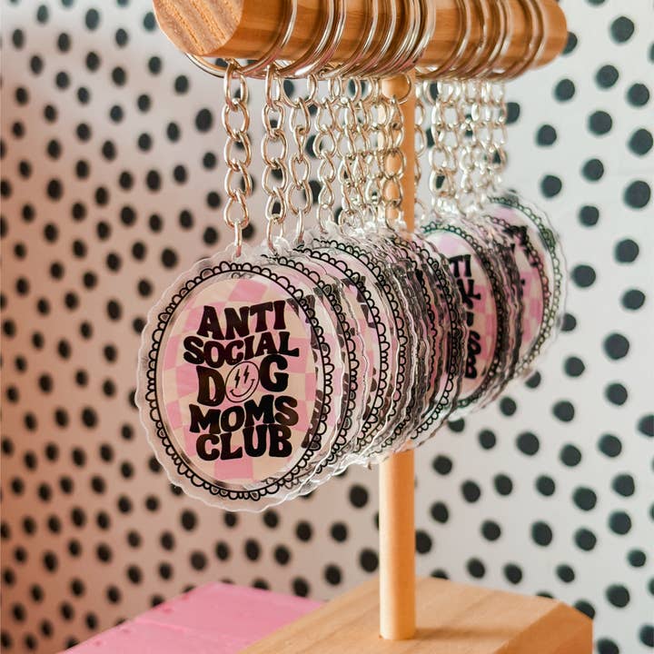 Portachiavi Club delle mamme di cani antisociali per la vendita all'ingrosso da parte di Molly's World