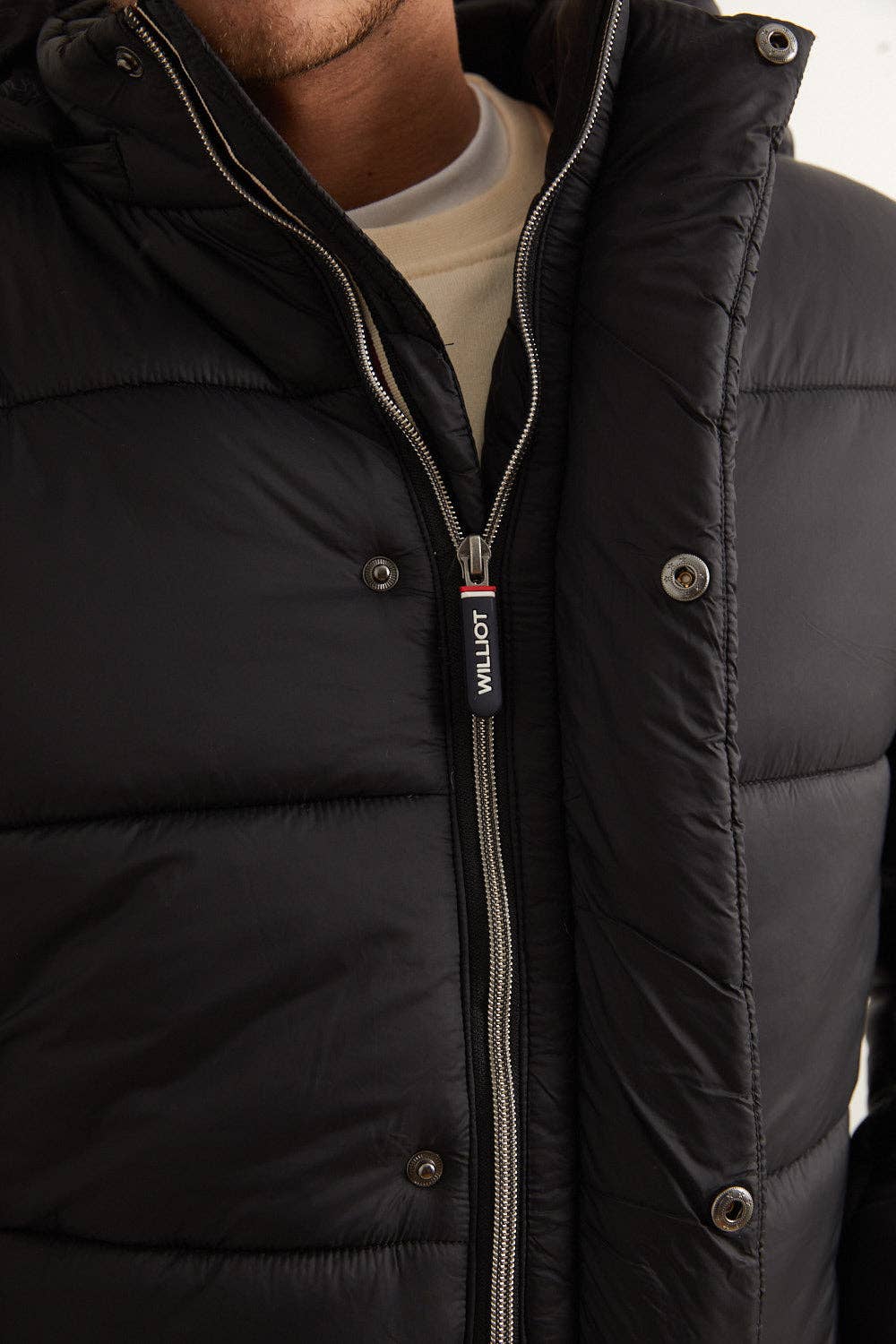 williot – Großhandel Mantel – Herren – Steppmantel mit abnehmbarer Kapuze Schwarz9