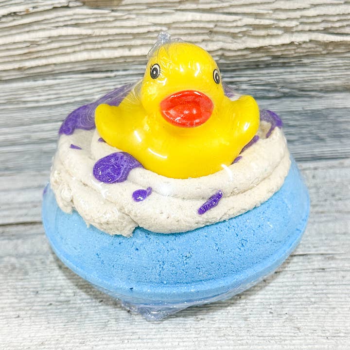 Duck Foaming Bath Bomb for wholesale by Isaan Creations