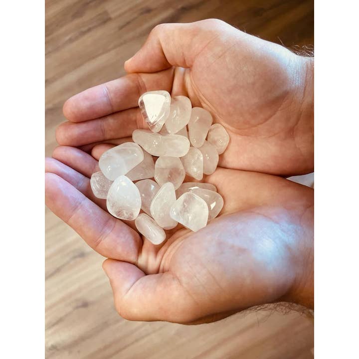 AW Artisan - Wholesale Spiritual Stone/Crystal - 24x Ice Quartz L15