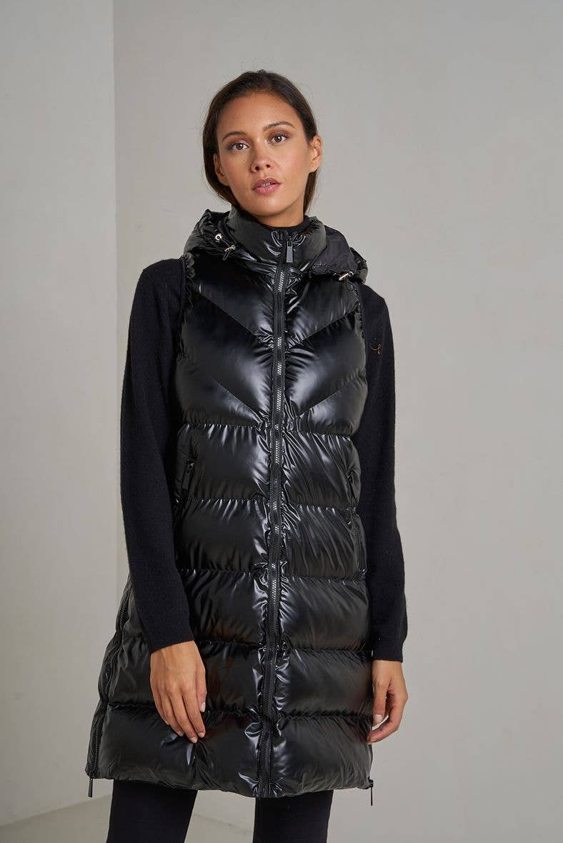Attrait Paris - Wholesale Puffer Jacket - Women's - Metallic quilted long sleeveless oversized puffer jacket4