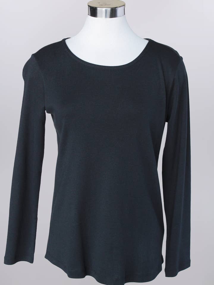 256 Svart för wholesale av Keren Hart