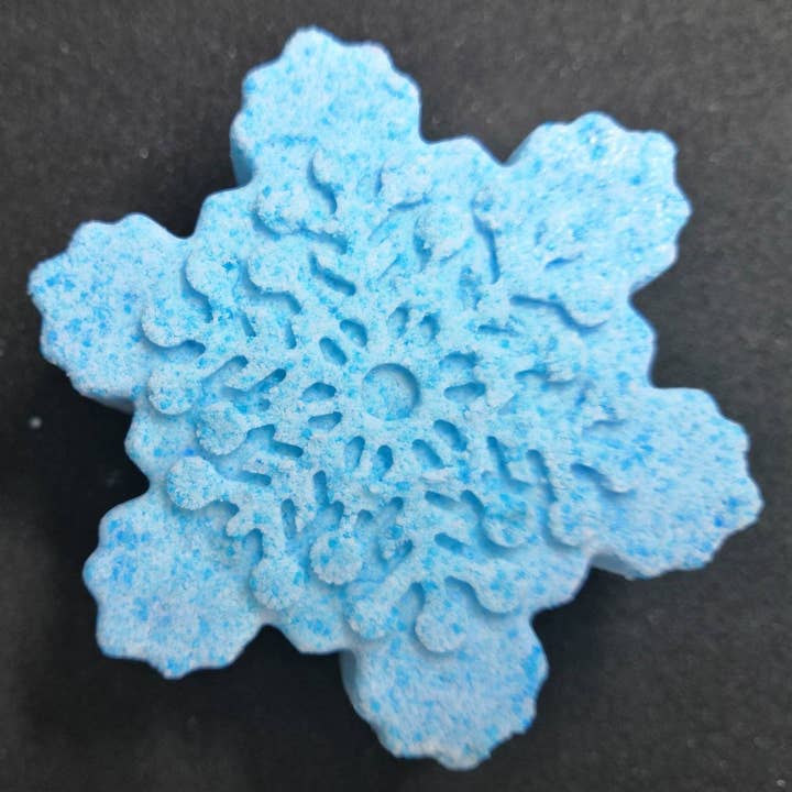 Flocon de neige parfumé à la menthe poivrée | Bombe de bain | Tout naturel | Sans cruauté envers les animaux | Vegan | Cadeau de Noël | Cadeau des fêtes | Floc pour la vente par Roller Dirty Soaps