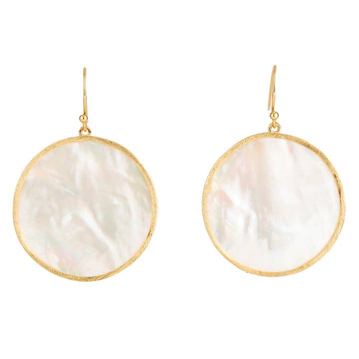 Grandes boucles d'oreilles rondes en nacre pour la vente par Elyssa Bass Designs