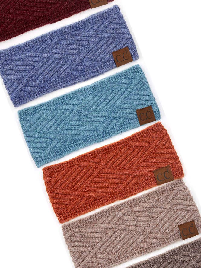 Copricapo con motivo incrociato a righe diagonali CC per la vendita all'ingrosso da parte di Hana