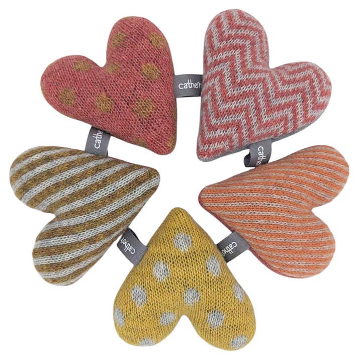 Catherine Tough (US Duties Paid) – wholesale Sachet – NEW Mini Lavender Hearts 5 Packs - Colour Mixes2