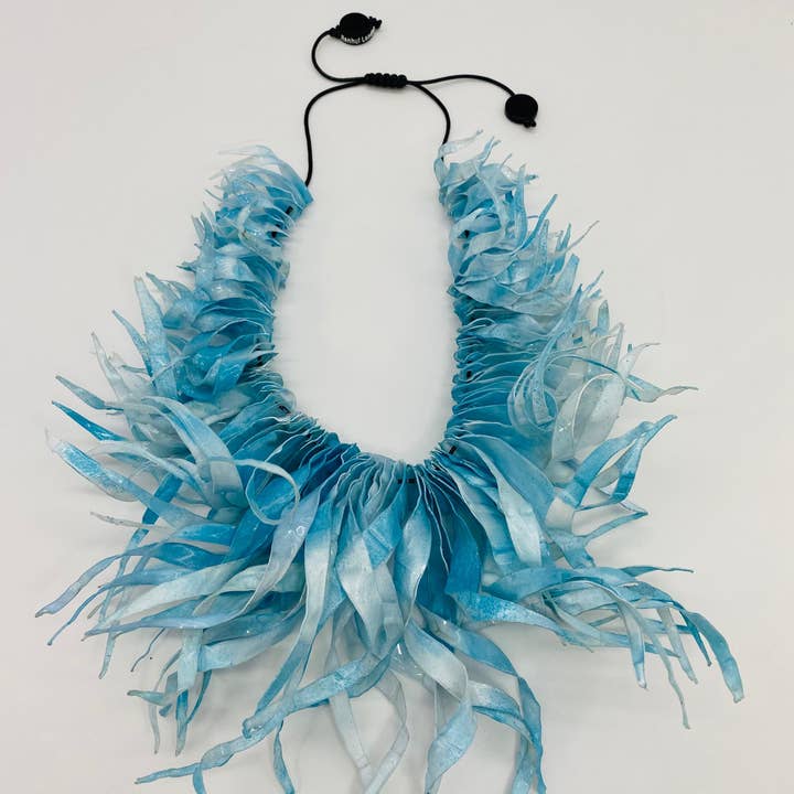 Jianhui London – wholesale Bib necklace – Recycled plastic bottles roots necklace2