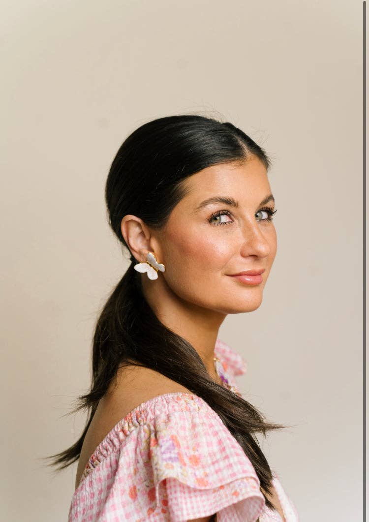 The Pink Reef - Venta al por mayor Pendientes de botón/aretes de poste - La pequeña mariposa cristalina de Pink Reef en blanco y perla2