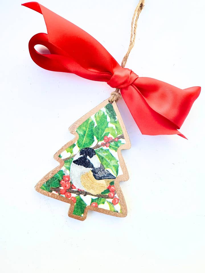 Ornamento per albero con cincia della Carolina per la vendita all'ingrosso da parte di SoCharm Designs