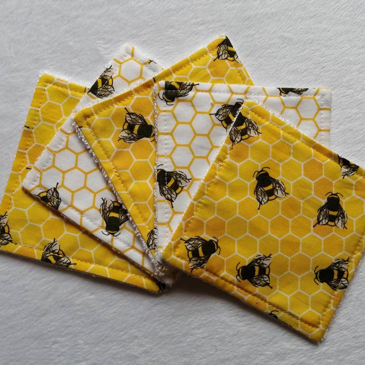 Hannah and me - Wholesale Face & Body Wipes - Honey bee bamboo face wipes, make up remover pads, eco cloth1