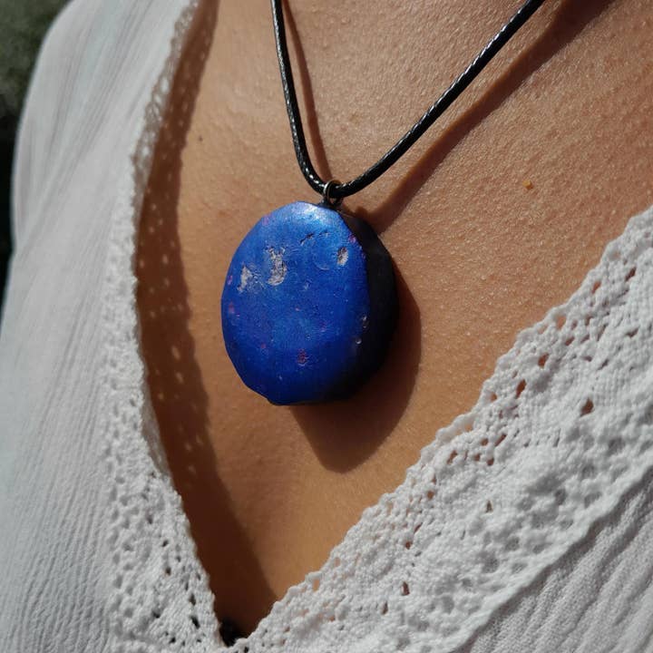 Mundo Orgon - Wholesale Pendant/Charm Necklace - Blue Dodecagon Orgone Pendant with Shungite