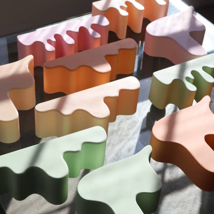 Sofiest Designs - Wholesale Wall Mounted Shelf - Sofiest Designs Melting Shelf4