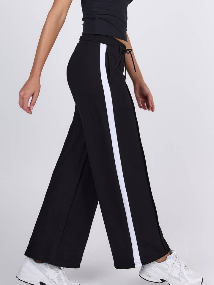 Pantalon Essence pour la vente par DK Active