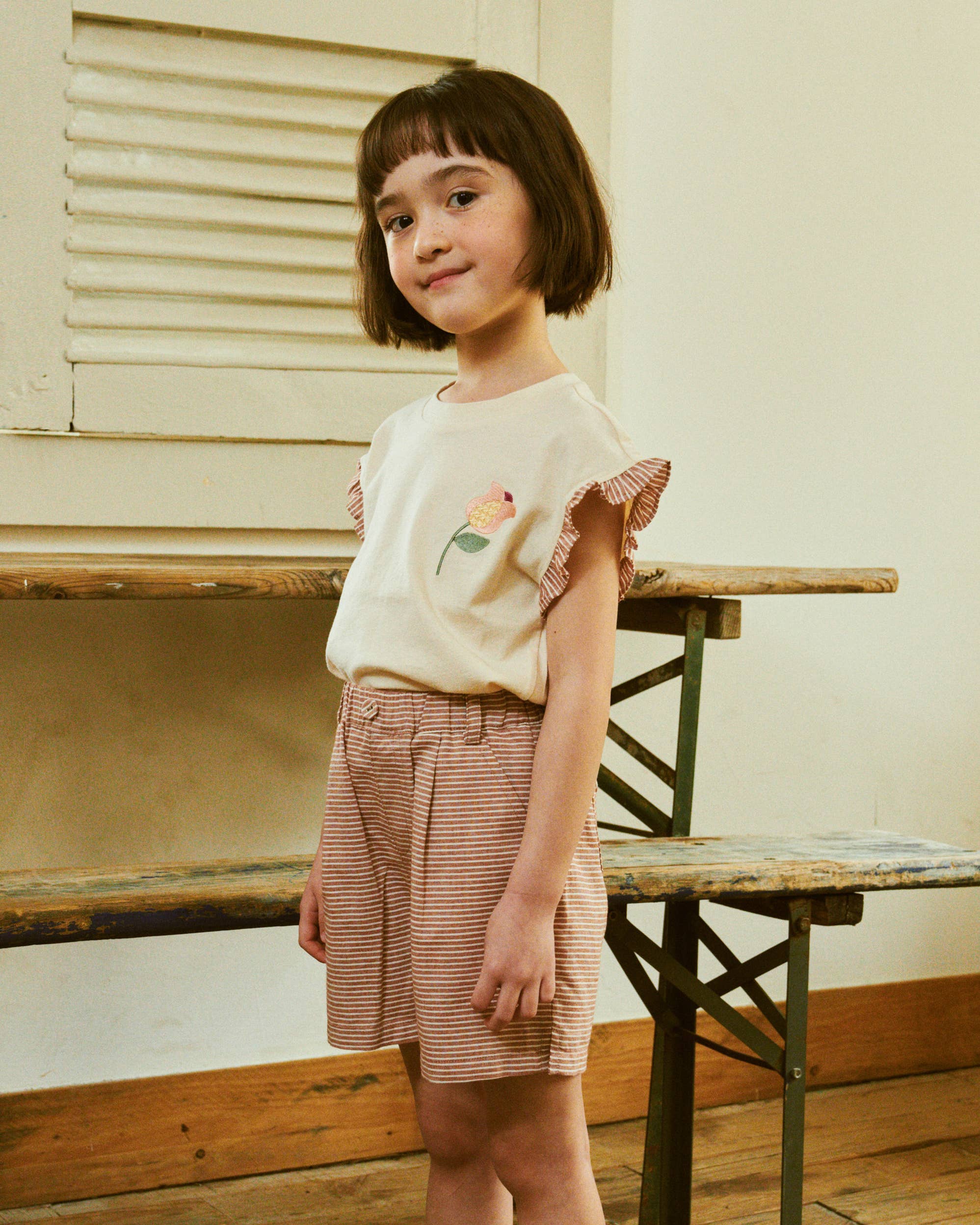 ToTo Heros - Wholesale T-Shirt - Kids - Ruffle Sleeve Flower Embroidery T-Shirt6