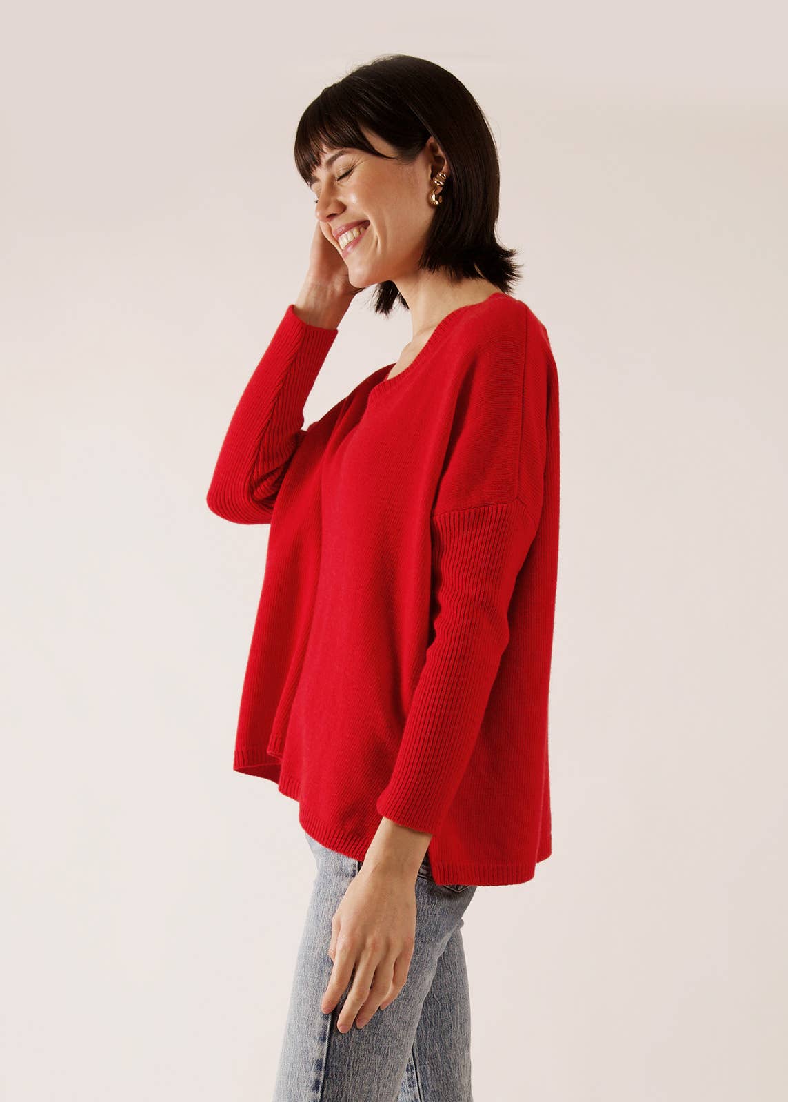 JULIA PARIS - Wholesale Knit Sweater - Women's - Oversized fit V-neck sweater in cashmere and wool knit0