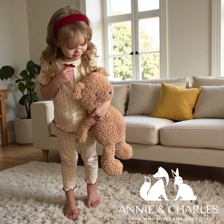 Annie & Charles® Summer Bloom Pyjama-Set aus Bio-Baumwolle für den Großhandel von Annie & Charles