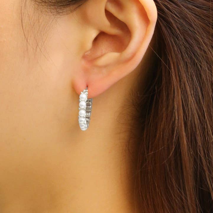 MiMi Wholesale - Wholesale Hoop Earrings - SJE310534 14K Dipped Pearl Pin Catch Hoop Earrings3