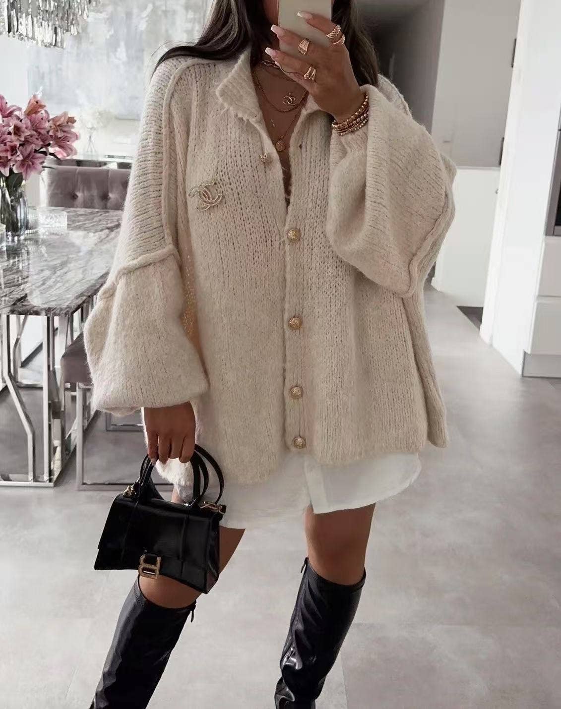 ESTEE BROWN - Vente Cardigan – femme - Gilet en laine avec boutons dorées - 102618