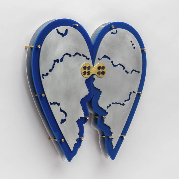 Angela Ridgway - Wholesale Wall Accent - broeken heart wings blue1