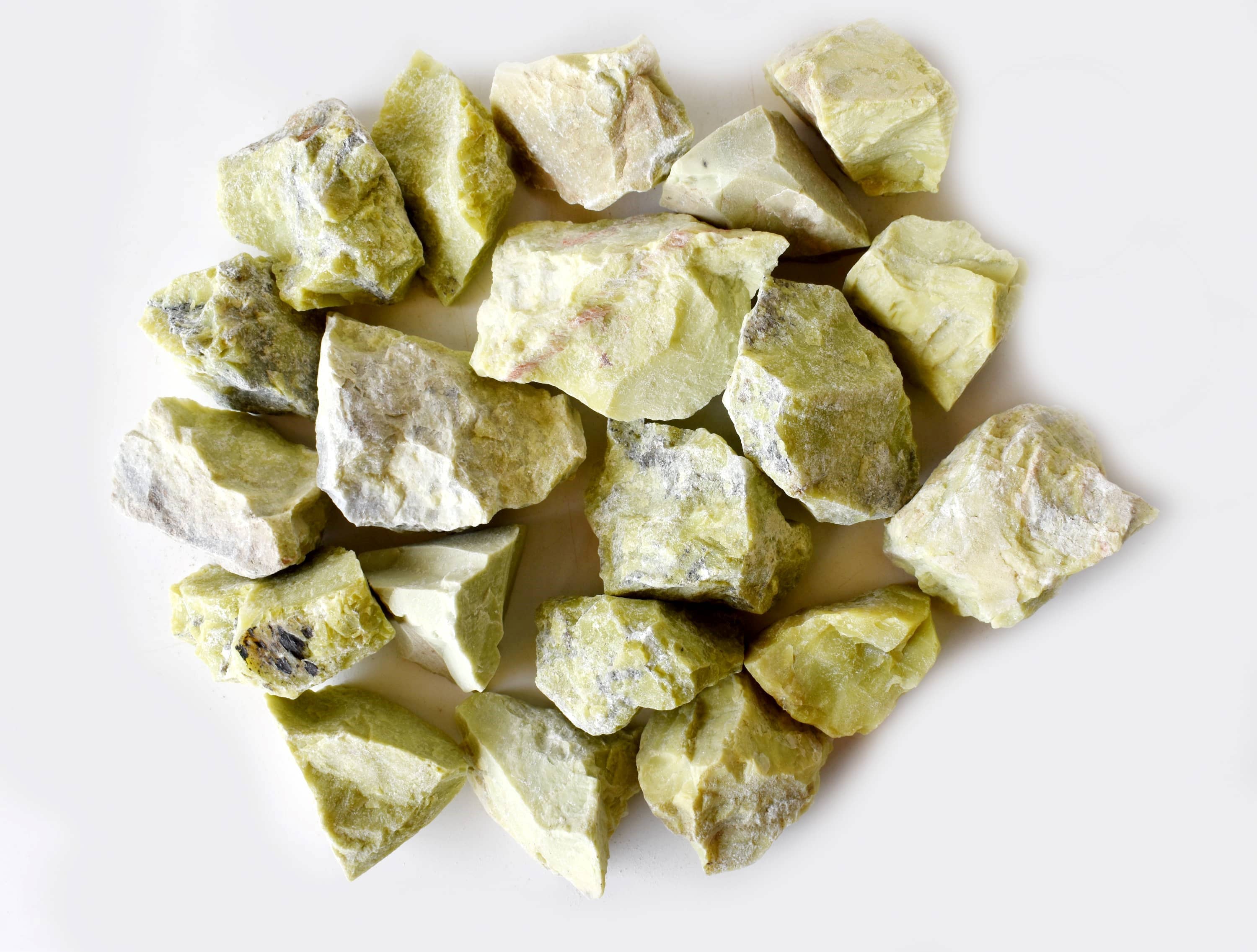 Soothing Crystals – Engroshandel Spirituelle sten og krystaller – 1 stk. rå sten | Serpentin | Helbredende rå krystaller6