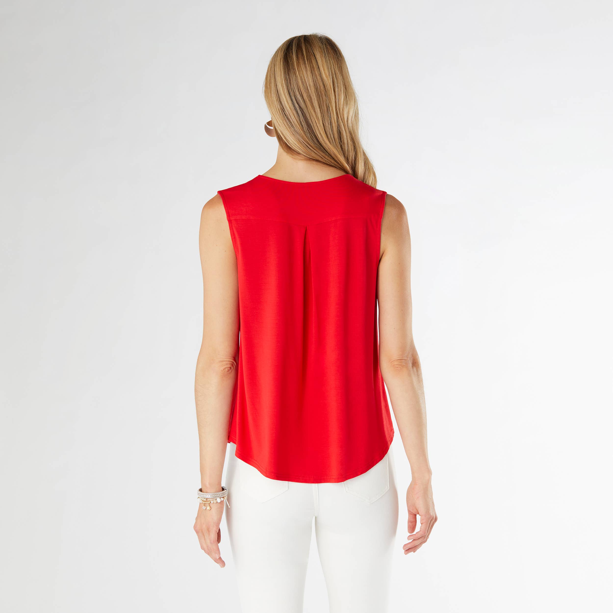 COCO + CARMEN - Wholesale Tank Top - Women's - Erin Pleat Back V-Neck Tank1