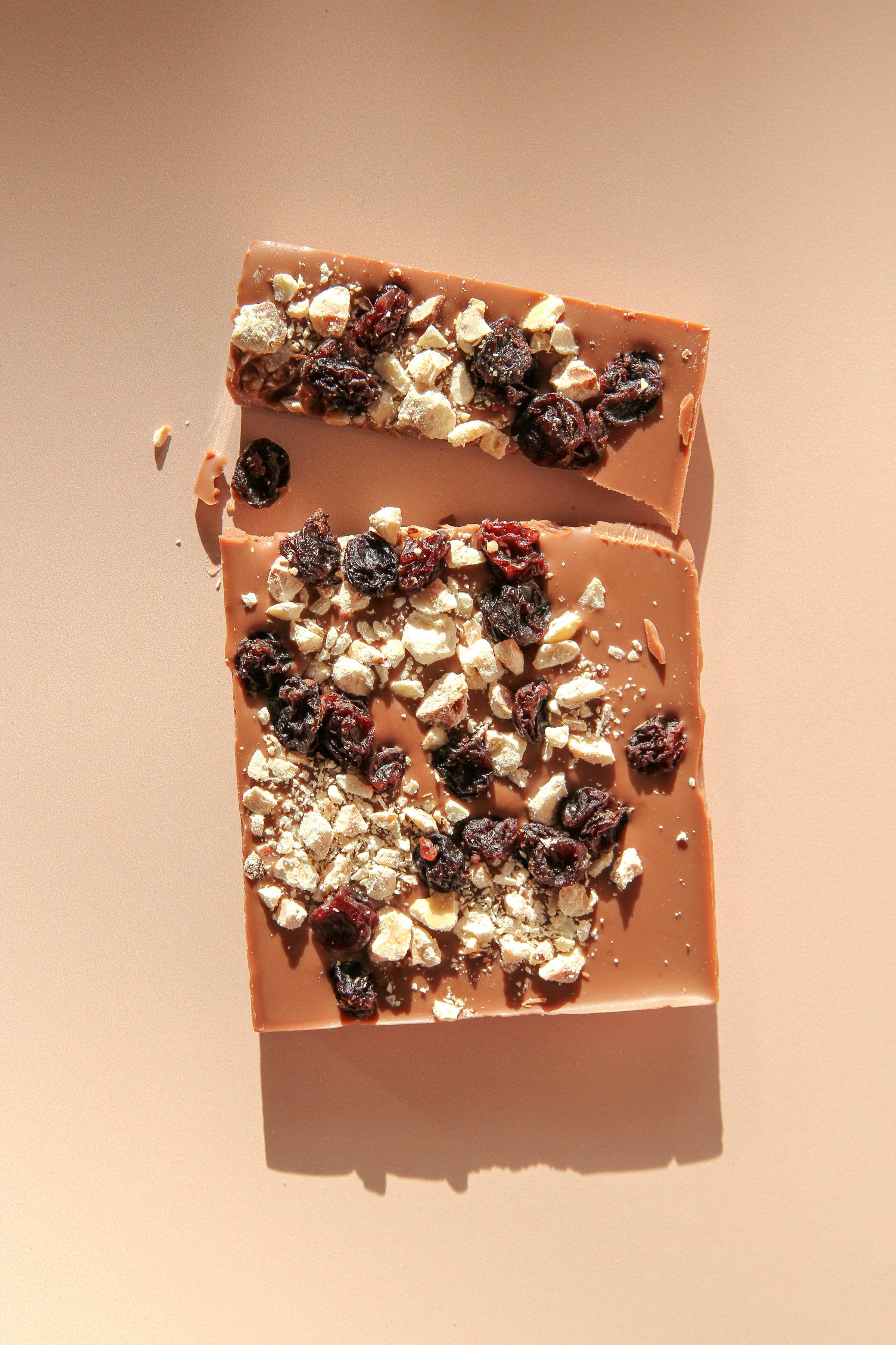 The Chocolatier – Barra de chocolate por atacado – Barra de chocolate de leite com frutas e nozes 50g1